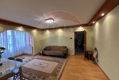 OCAZIE - apartament 3 camere , etaj 2 - 1