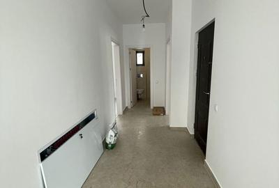 Casă cu 3 camere cu Teren 450 Mp în Central - 10