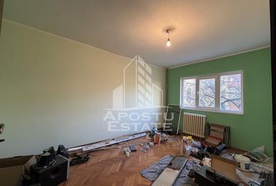 Apartament 3 camere, decomandat,etaj intermediar,zona Dambovita - 6