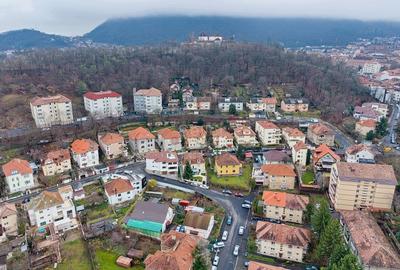 Apartament cu 4 camere decomandat în Dealul Cetății - 17