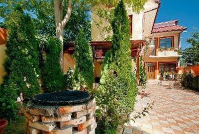 Casa P+1E si teren 370 mp, singur in curte - Piata Centrala - 17