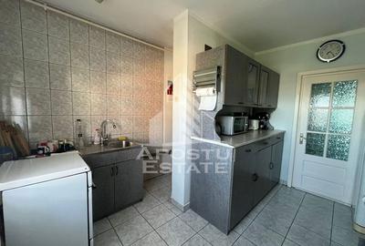 Apartament cu 3 camere, decomandat,2 bai, 2 balcoane, centrala proprie Apartament cu 3 camere, decomandat,2 bai, 2 balcoane, centrala proprie - 8