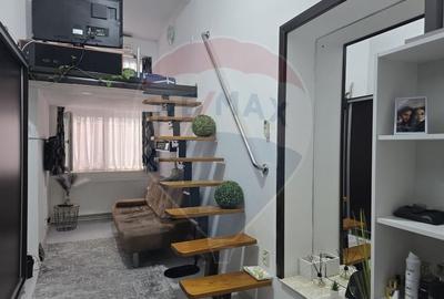 Apartament cu 3 camere de vanzare in zona Central - 2