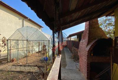 Casă cu 7 camere cu Teren 720 Mp în Bordei - 16