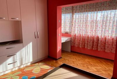 Apartament cu 3 camere decomandat în Olimpia-Stadion - 4