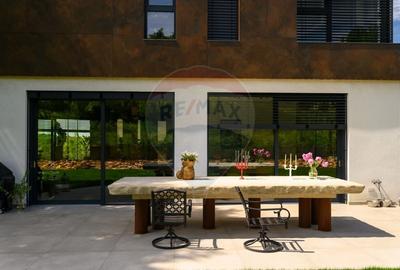 Casă cu 7 camere cu Teren 1140 Mp în Făget - 6