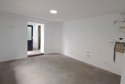 Casă cu 3 camere cu Teren 320 Mp în Central - 12