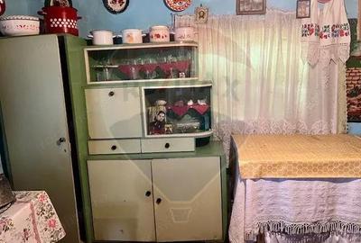 Casă cu 2 camere cu Teren 7295 Mp în Desești - 2