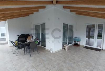 Casă cu 7 camere cu Teren 2203 Mp în Sântion - 16