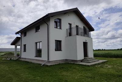 Casă individuală cu 4 camere cu Teren 508 Mp în Ghionea - 1