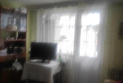 Apartament cu 3 camere semidecomandat în Central - 5