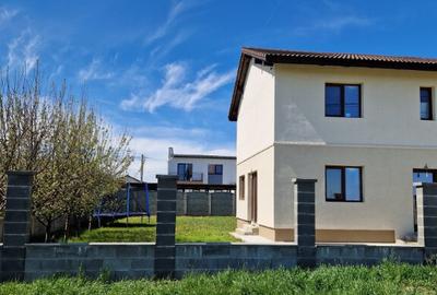 Casa individuala direct de la proprietar 5 camere Mosnita Noua