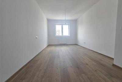 Apartament cu 3 camere decomandat în Tractorul - 5
