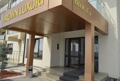 Apartament de vanzare 3 camere, 77 mp, 67.500 euro, Brown Luxury - 2