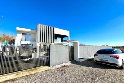 Casă cu 4 camere în Dumbrăveni - 8