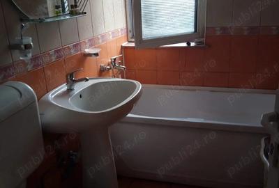Apartament cu 3 camere decomandat în Nord