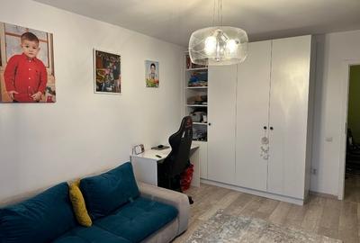 Vând apartament 2 camere decomandat , confort 1 -str. Mehedinți - 12