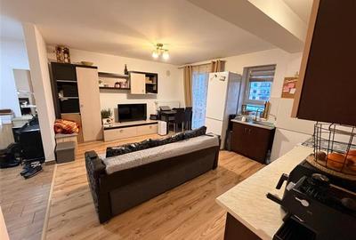 Apartament cu 2 camere semidecomandat, mobilat în 13 Decembrie - 21