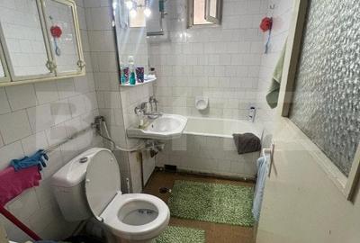 Apartament cu 3 camere semidecomandat în Central - 2
