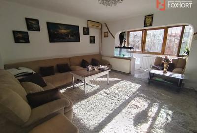 Apartament cu 3 camere, mobilat în Vlădeasa - 2