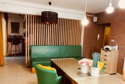 Spațiu comercial, de 162 mp, în Central - 4