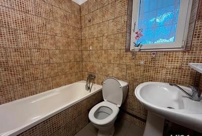 Apartament decomandat de 3 camere la curte in vila DE VANZARE - Direct Proprietar. Zona Traian Apartament decomandat de 3 camere la curte in vila DE VANZARE - Direct Proprietar. Zona Traian - 8