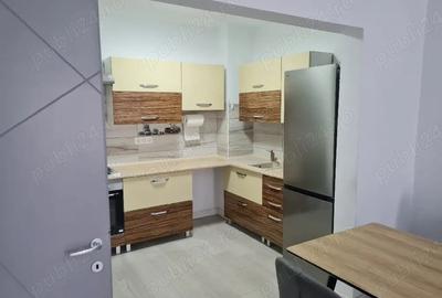 Apartament cu 2 camere decomandat în Central - 2