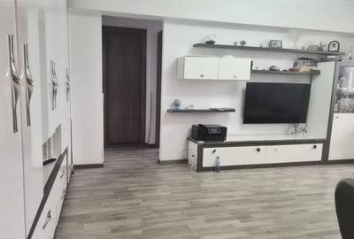 Apartament cu 2 camere semidecomandat, mobilat în Basarabia