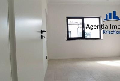 Casă cu 4 camere decomandat în Mărtinești - 11