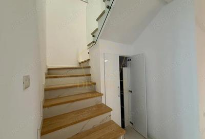 Duplex despartit prin garaj cu 5 camere | Dumbravita - 11