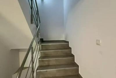 Casa individuala, gradina,  piscina, foisor, locuri de parcare - 14