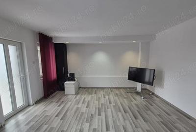 Spațiu comercial, de 70 mp, în Central - 3