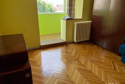 Inchiriez apartament cu 3 camere - 2