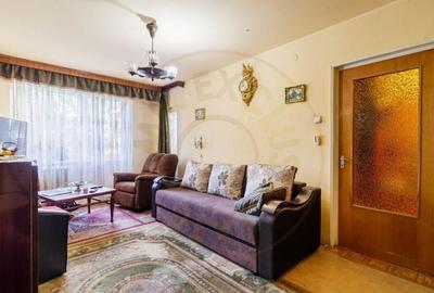Apartament cu potential, ideal pentru renovare bloc din