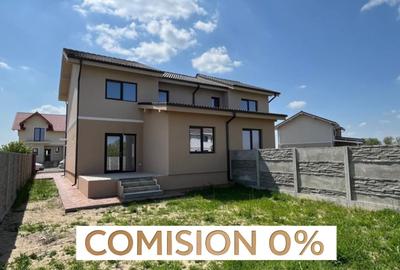 Duplex cu 4 camere cu Canalizare în Moșnița Nouă - 1