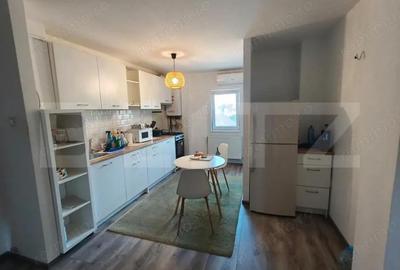 Apartament cu 3 camere decomandat în 1 Mai - 2