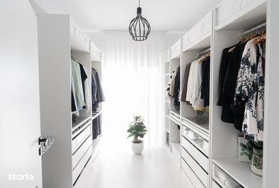 Casă cu 4 camere cu Teren 250 Mp în Tunari