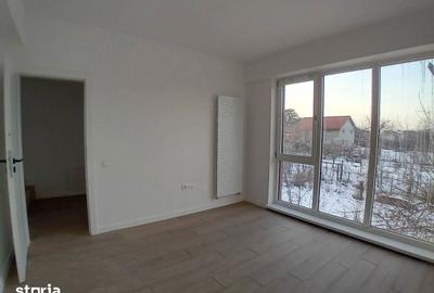 Casă cu 4 camere cu Canalizare în Central - 6