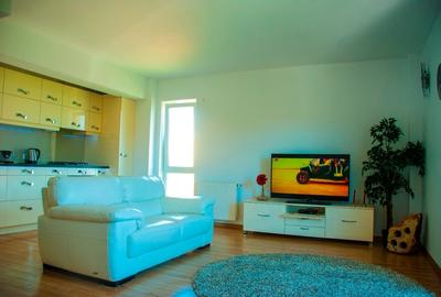 Top Floor Apartament 2 camere in complexul Greenfield, Bloc cu 2 etaje - 1
