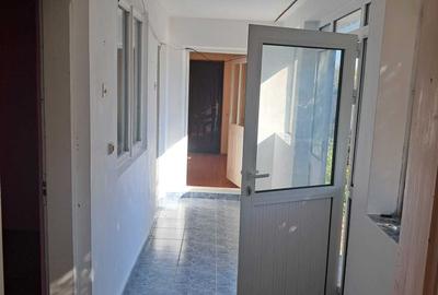 Casă cu 2 camere în Adjudu Vechi - 5