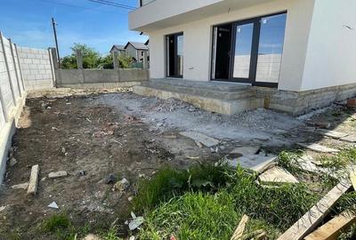 Casă cu 4 camere cu Teren 150 Mp în Central - 3