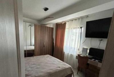 Casă cu 4 camere cu Teren 200 Mp în Central