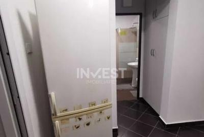 DE VANZARE-APARTAMENT 2 CAMERE-DECOMANDAT - 1