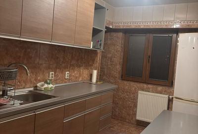 Apartament cu 3 camere decomandat în Exterior Vest - 4