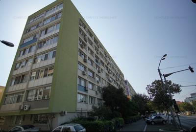 Garsonieră decomandată, mobilată în Unirii