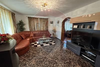Casa / Vila cu 6 camere in Bolotesti, mobilata si utilata