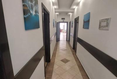 Bd. Mamaia, spatiu comercial, ideal BIROURI/CABINETE/CENTRU EDUCATIONAL, 250 mp. - 4