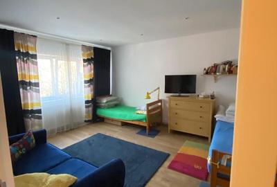 Apartament cu 3 camere decomandat în Coman - 6
