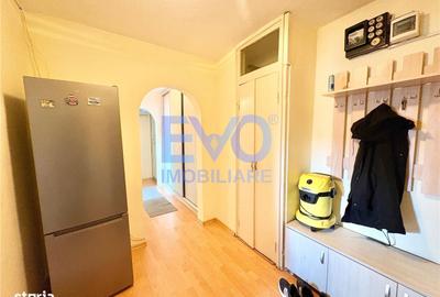 Apartament cu 3 camere decomandat în Păcurari - 2