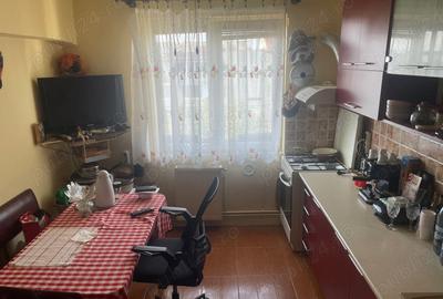 Apartament cu 3 camere decomandat în Orașul Vechi - 1